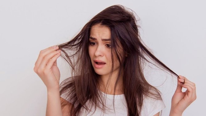 Tips Ampuh Atasi Rambut Berminyak dengan Mudah