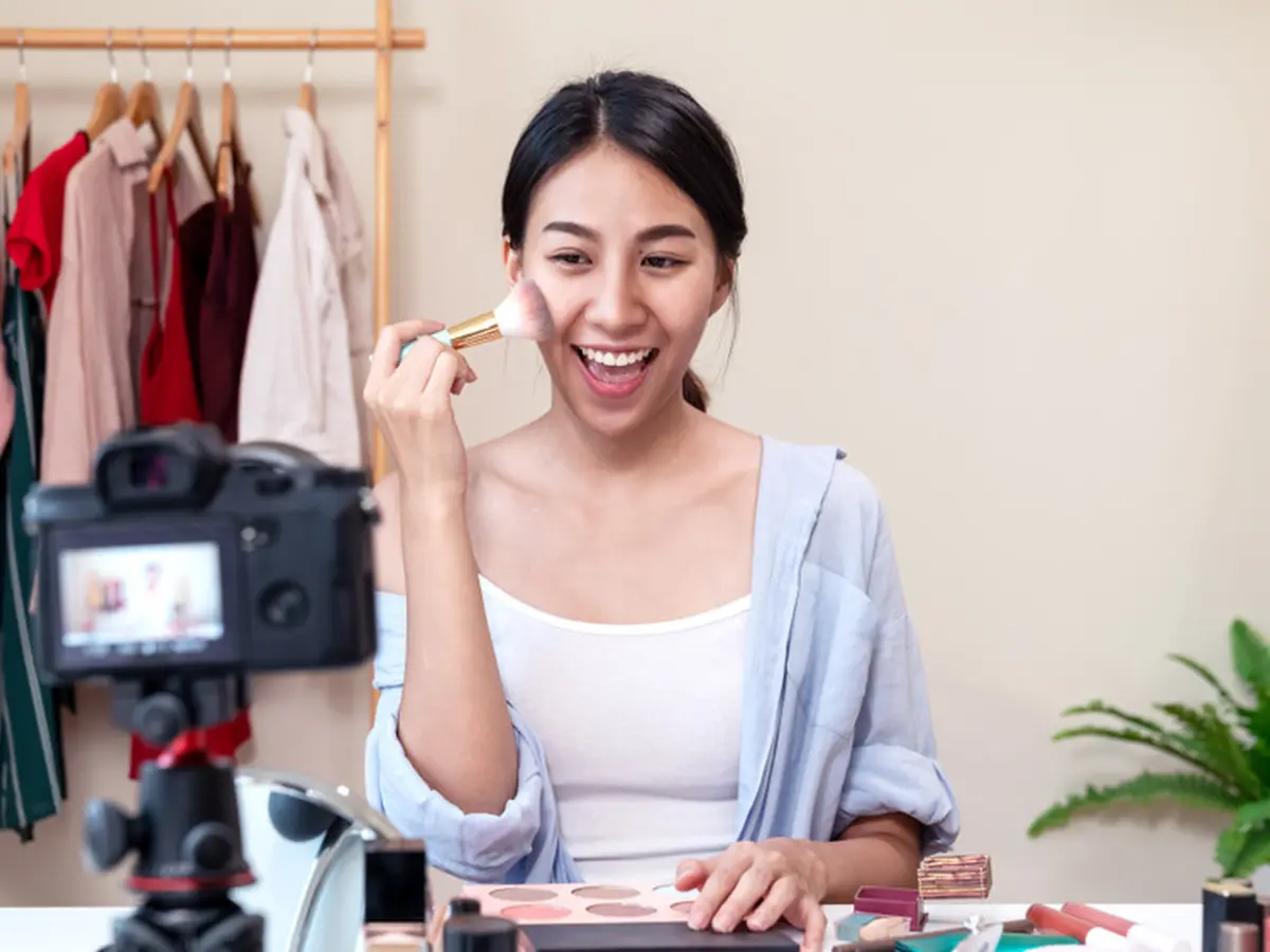 Tips Sukses Menjadi Beauty Vlogger yang Menginspirasi