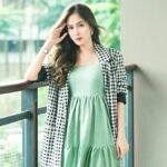Inspirasi Fashion Shanice Margaretha, Ratu FTV SCTV dengan Senyum Manis dan Chemistry Memikat