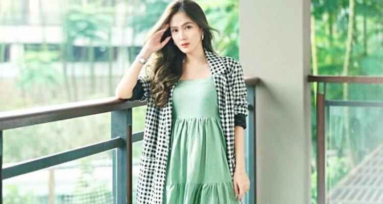 Inspirasi Fashion Shanice Margaretha, Ratu FTV SCTV dengan Senyum Manis dan Chemistry Memikat