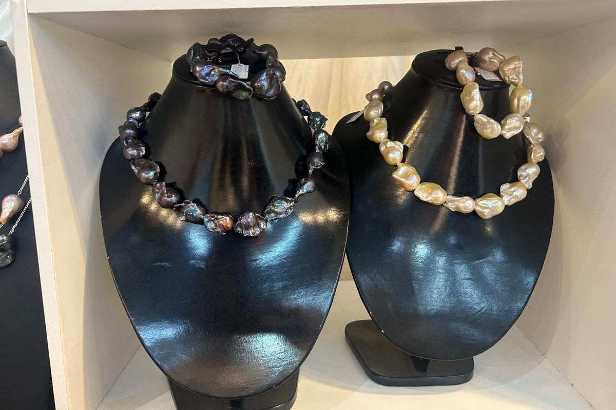 Mutiara Hitamv Mutiara Hitam